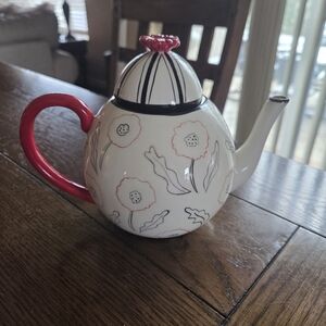 Teapot Made By Apple Tree Designs 24oz